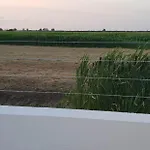 La Maison Du Petit Pin بيت للعطل